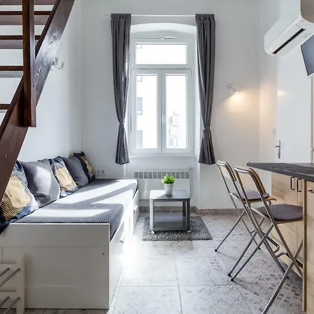 Flexible Selfcheckins 13 & 14 - Le Petit & Le Grand Zagreb - Centre - New - Apartments Repinc Exterior photo